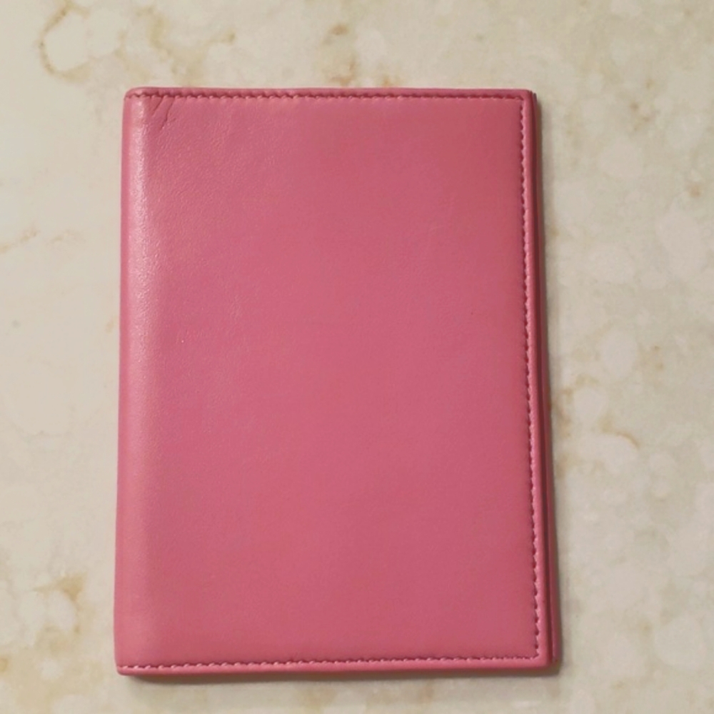 NWOT Passport Leather Case Light Pink